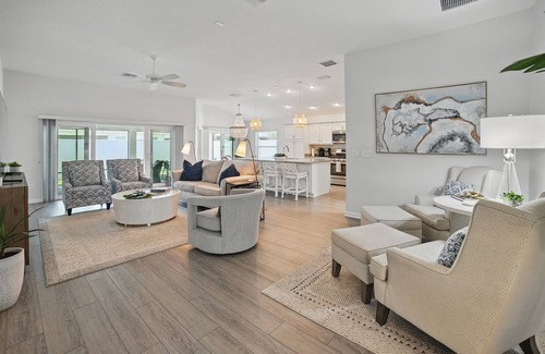 Leesburg House | The Greenhouse in The Village of Cason Hammock