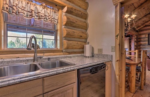 Greer Cabin | The Greer Lodge and Stables