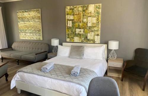 Clarens Apartment | The Grey Plow