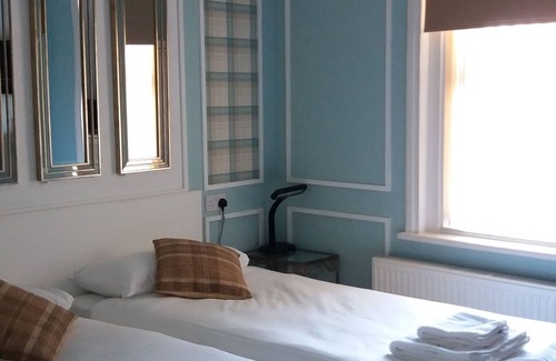 Sidmouth House | The Groveside Guest House