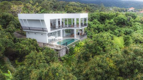 Kayu Putih Villa | The Hacienda Lovina