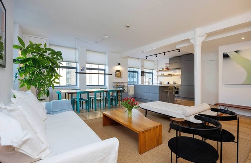 Homerton Apartment | The Hackney Loft, by Veeve