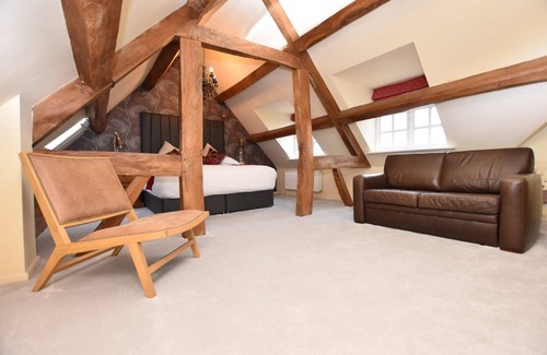 Halford Hotel | The Halford Bridge Inn