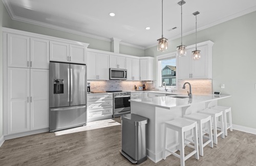 North Topsail Beach House | The Hamptons #139 Brand new, Oceanfront B, Hot Tub, Com. Pool!