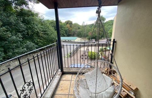 Hanham Apartment | The Hanham Retreat