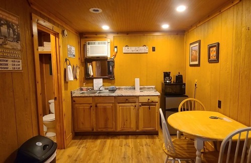 Chico Cabin | The Happy Camper at Northside Marina & Resort