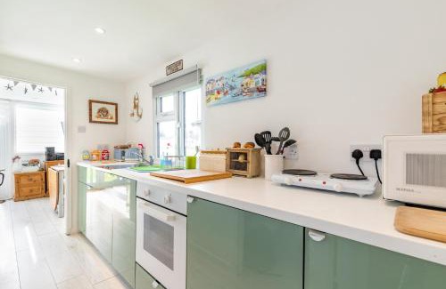 Mundesley House | The Happy Hedgehog