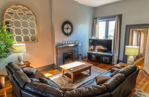 Circleville Apartment | The Happy Place, a charming 2-bedroom apartment in Uptown Circleville