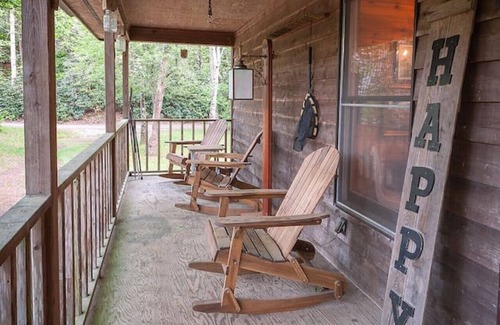 Mountain Rest House | “The Happy Place” River front cabin with dock
