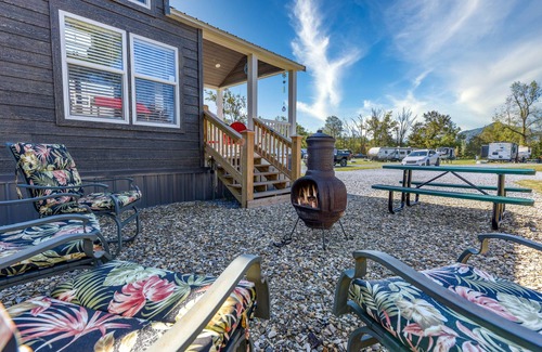 Gatlinburg - Pigeon Forge Cottage | The Happy Shack of Tiny Homes