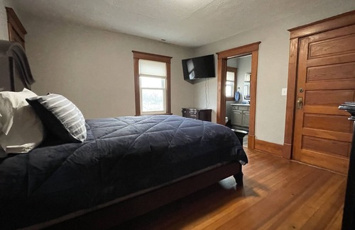 Syracuse House | The Harms House