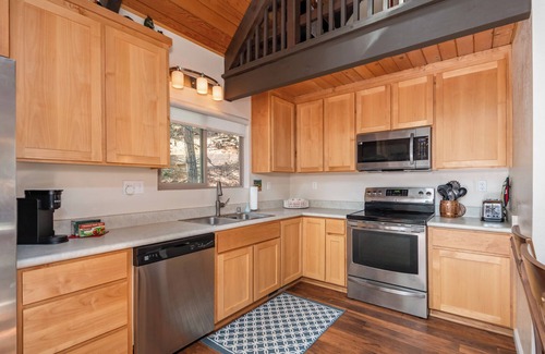 Glencoe Cabin | The Hatch- Lake Access