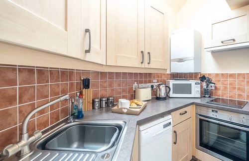 Aldeburgh Cottage | The Haven at Coastguard Court - sleeps 4 guests in 2 bedrooms