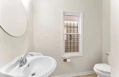 Atlanta House | The Haven of Peace ATL. 3 Bedroom Home. Downtown Atlanta.