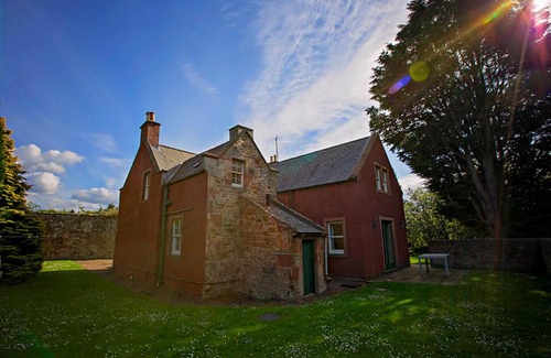 Dunbar House | The Head Gardeners Cottage, Dunbar