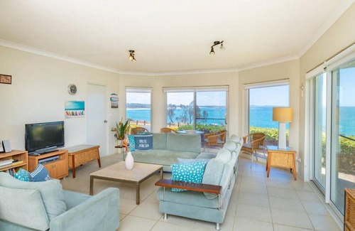 Woolgoolga House | The Headland