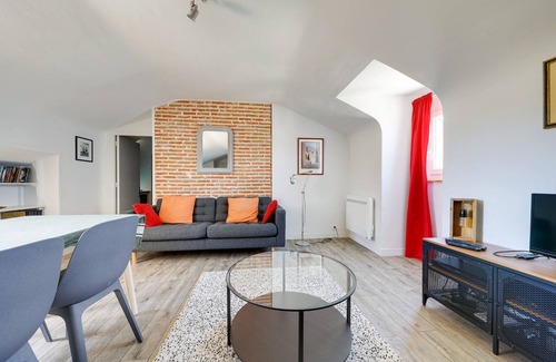 Amboise Apartment | The Heart of Amboise, three-room apartment, two bedrooms in the city center