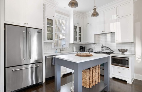 Cannonborough Elliotborough House | The Heart of Charm: Discover Downtown Charleston