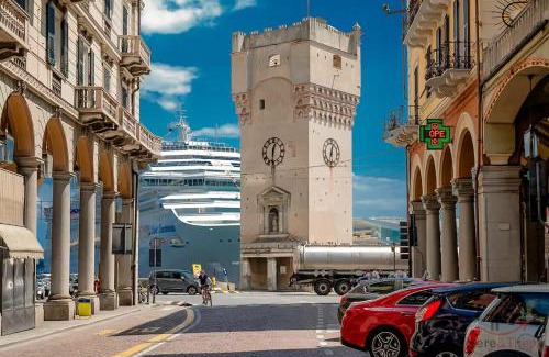 Savona Apartment | The Heart of Savona B - Free Parking - Cruise2 min