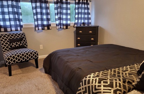 South Seminole Heights House | The Heights Haven- Perfect Tampa Location