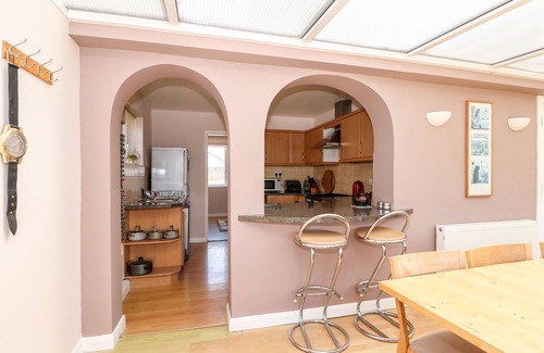 Trusthorpe House | THE HEMPLOE, pet friendly, with a garden in Sutton-On-Sea
