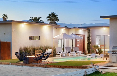 Racquet Club West House | The Hendrix - Chic Palm Springs Estate with 1-Acre of Resort Amenities #4093 4br