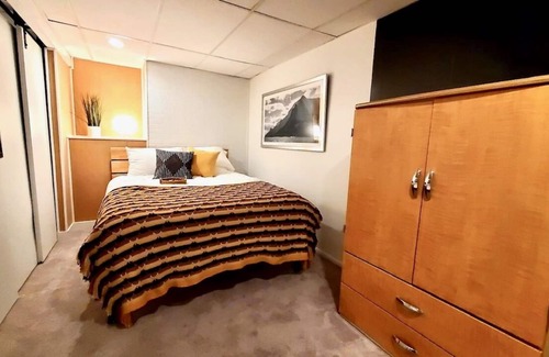Clarksville Apartment | *The Hidden Gem* DunbarCave-SwanLake Suite NEW!