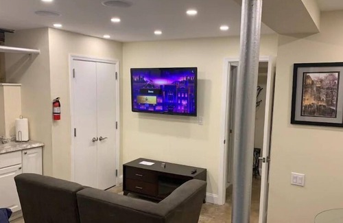 South Side Apartment | The Hidden Gem