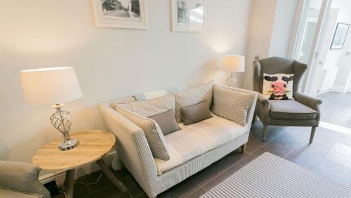 Beaumaris House | The Hideaway Beaumaris