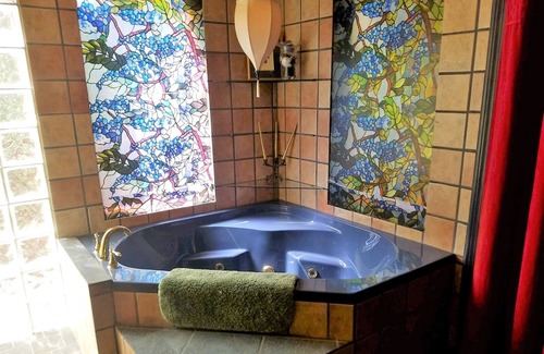 Ruidoso House | The Hideaway - Five Bedroom Cabin with Hot Tub and Pool Table!