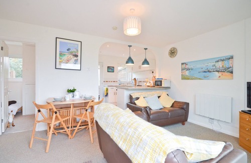 Seaview Ski Chalet | The Hideaway