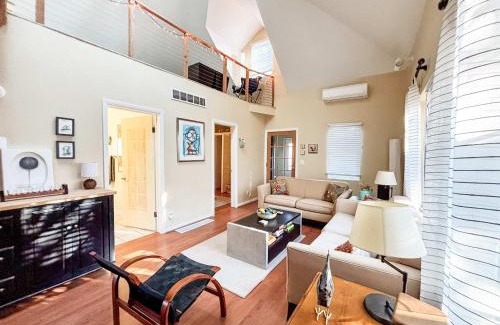 Grand Beach House | The Hideaway House - Private Peaceful Cozy