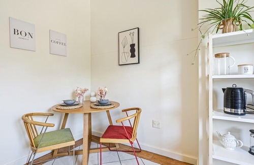 Petersham Apartment | The Hideaway in Petersham