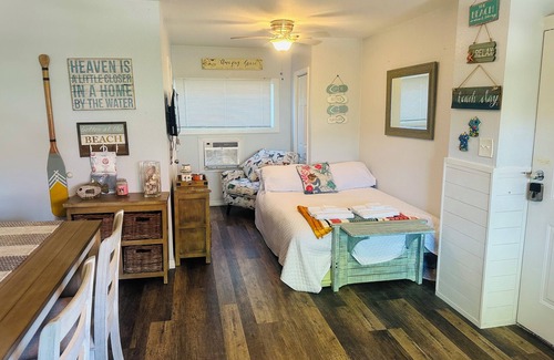 Sea Ranch House | The Hideaway - Oceanfront Home - Pool, Hot tub, Kayaks, Fishing & Amazing Views!