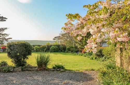 Thurlestone Cottage | THE HIDEAWAY, pet friendly, country holiday cottage in Thurlestone