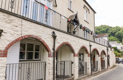 Lynmouth Apartment | THE HIDEAWAY, pet friendly, character holiday cottage in Lynmouth