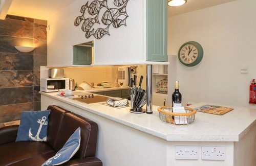 Lynmouth Apartment | THE HIDEAWAY, pet friendly, character holiday cottage in Lynmouth