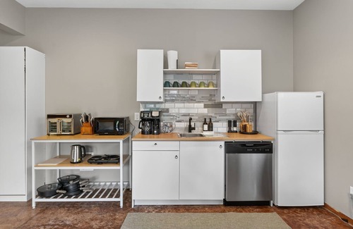 Whitford House | The Hideaway Retreat, Two Kitchens, Near Golf