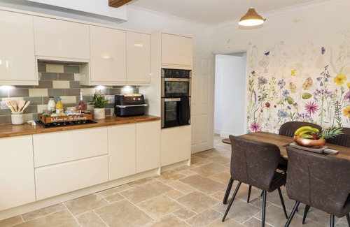 Waverton Cottage | THE HIDEAWAY @ WAVERTON VILLA, pet friendly, with a garden in Wigton