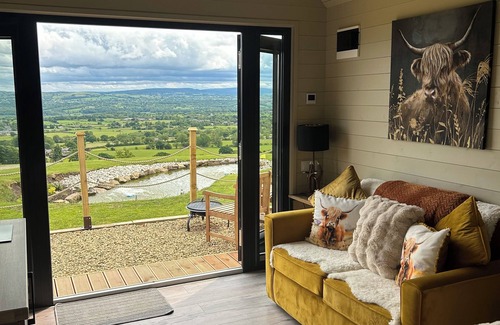 Longridge Cabin | The Highland Cow Bothy