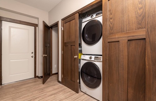 Merriam Park Apartment | The Highline Apartments - Built in 2021/22