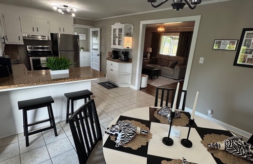 Hickory House | The Hildebran Hideaway is a Charming 2-bedroom in the countryside of Hickory, NC