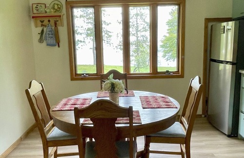 Isle House | The Hill House. A peaceful lake home on the shoreline of Mille Lacs Lake.