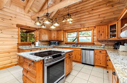 Lakehills Cabin | The Hillside Haven. Charming hill country cabin with panoramic views