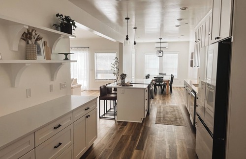 Crescent City House | The Hiouchi House with Hot Tub