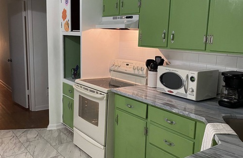 Parrot Cove House | The Hippie Hideout