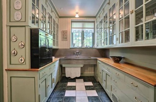 Lebanon House | The Historic Brasenhill Mansion