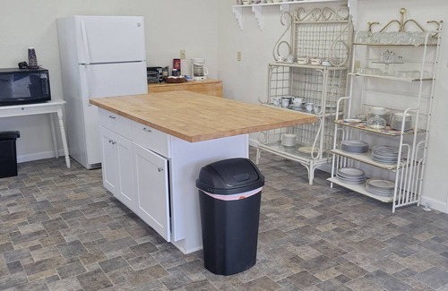 Johnson City House | The Historic Pearl !