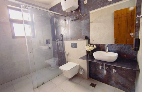 Sector 15 Hotel | The Hoften Elite 32 Avenue, Sector 15, Gurugram