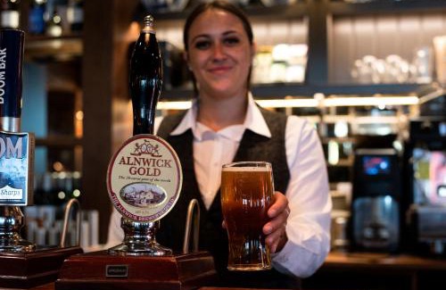 South Charlton Hotel | The Hog's Head Inn - The Inn Collection Group
